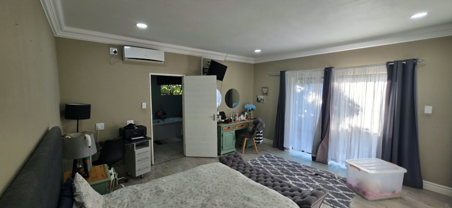 6 Bedroom Property for Sale in Parys Free State